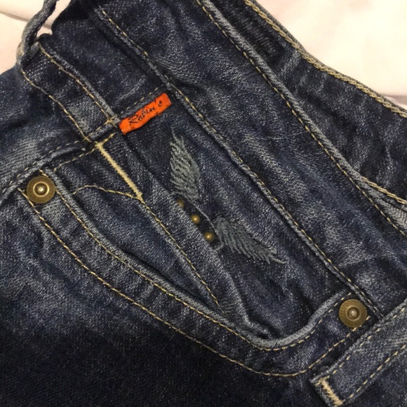 Robin’s Jean - Picture 4 of 4